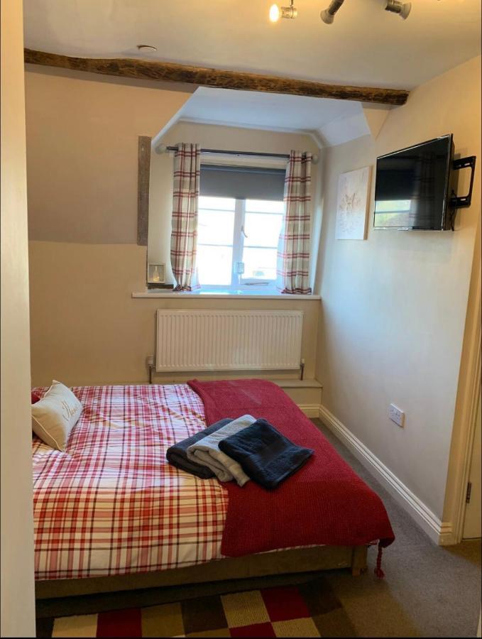 Studio Double. Own Bathroom, Shared Kitchen Bewdley Exterior photo